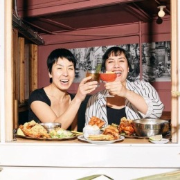Experience culinary delights in the heart of Yesler at @theboatseattle cơm gà shop and discover the amazing restaurants that make our neighborhood thrive. From exotic flavors to local favorites, Yesler offers a diverse dining scene that caters to every palate. Explore the neighborhood's culinary gems at @youryesler, or tap the link in their bio to uncover more. 
#Yesler #YeslerNeighborhood #YesToYesler #YourYesler #SeattleCommunity #SeattleNeighborhood #EmersonSeattle Instagram post from @emersonseattle on May 02, 2024 12:47:05pm